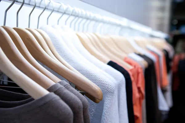 L'Essentiel du Style chez FranckMenWomen : Les Tendances à Suivre en 2024