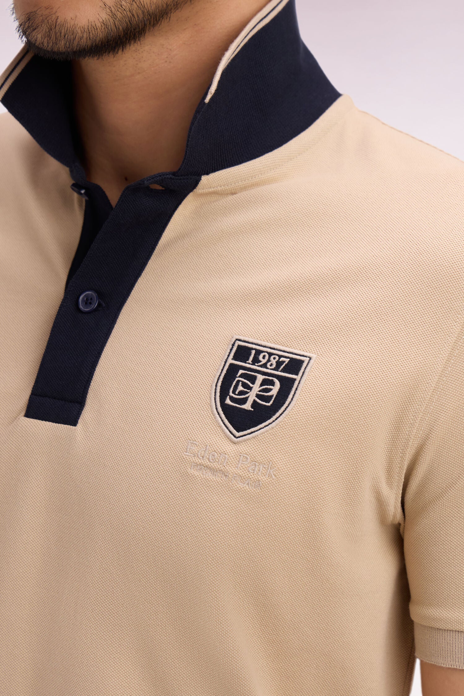Polo à manches courtes en piqué coton beige écusson Eden Park